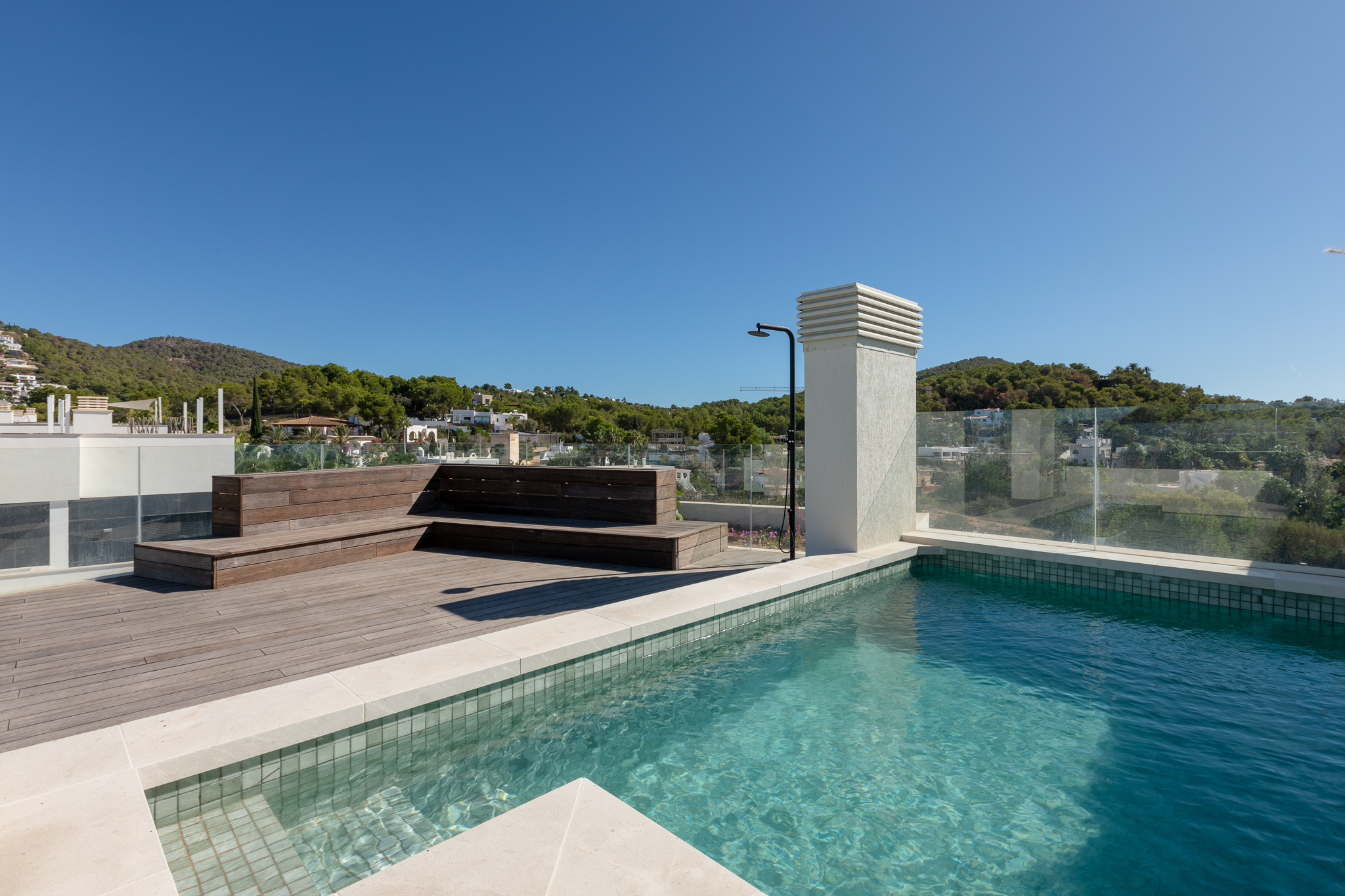 Resa Estates Geraldine Ibiza te koop penthouse vastgoed sale pool.jpg